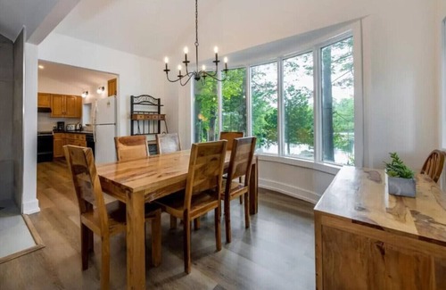 Georgian Bay Cabin | Gorgeous Cottage on Six Mile Lake in Muskoka
