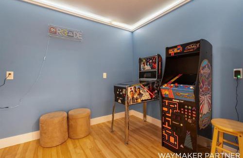 South Haven House | Gorgeous Cottage Steps from Beach, Hot Tub, Arcade, Coffee Bars