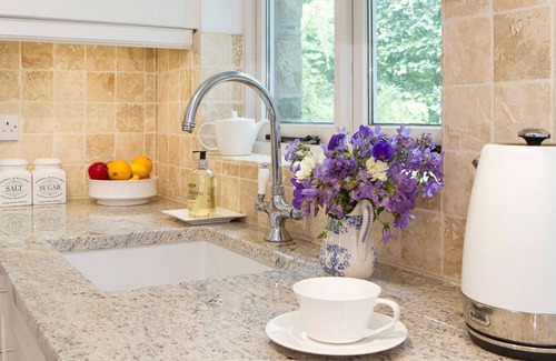 Sedbergh Cottage | GORGEOUS COUNTRY COTTAGE - 5 star luxury, amidst glorious mountain scenery.