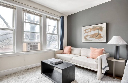 Somerville Apartment | Gorgeous Davis Square Studio nr Davis Square T, by Blueground