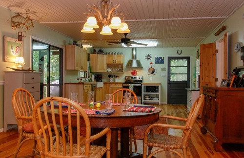 Reed Creek House | Gorgeous Double-Slip New Dock - Quiet Cove - Fire Pit & Screened Porch