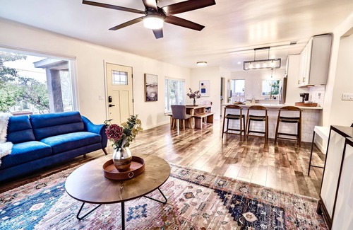 Paso Robles Villa | Gorgeous Downtown Villa with Gameroom LP10