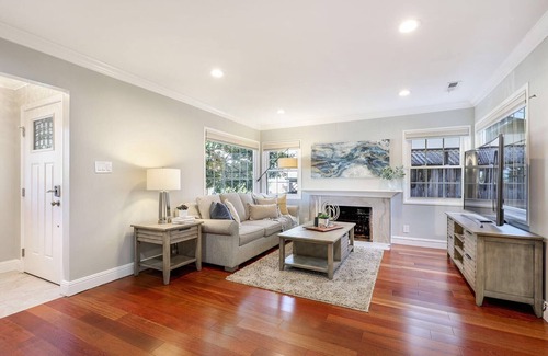 Millbrae House | Gorgeous entire house in a Safe & Quiet Neighborhood (SFO/SF/Bart)