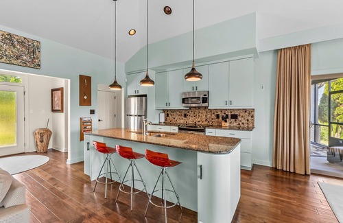Marion House | Gorgeous Fall and Winter Mountain & Lake Views/Firepit/Boat Slip Access
