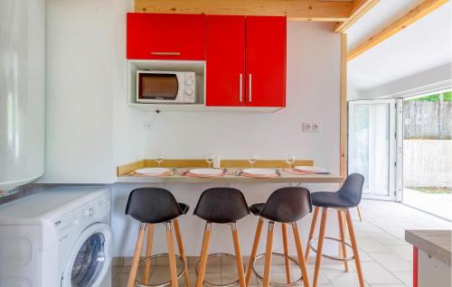 Saint-Georges-de-Didonne House | Gorgeous Home In Saint-Georges-De-Didon