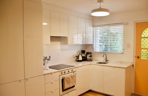 Nedlands Apartment | Gorgeous Garden Ground Floor Gem in Nedlands - close to Claremont. Pet Friendly!