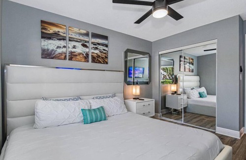 Pinellas Park House | Gorgeous Heated Pool House Near Gulf Beaches!