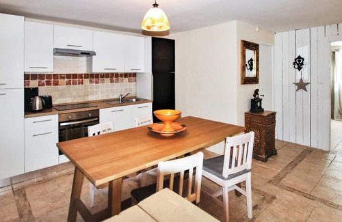 Pont-Saint-Esprit House | Gorgeous home in Pont Saint Esprit