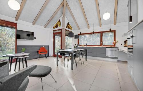 Grena Strand House | Gorgeous Home In Grenaa With Wifi