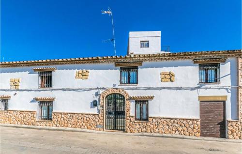 Hornachuelos House | Gorgeous Home In Hornachuelos With Wifi