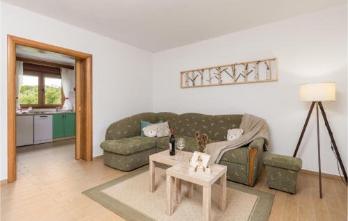 Gospic House | Gorgeous Home In Klanac With Kitchen