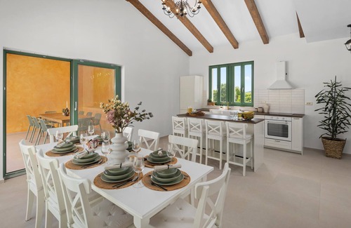 Kringa House | Gorgeous home in Kringa