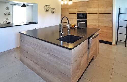 Paluds de Noves House | Gorgeous home in Noves with WiFi