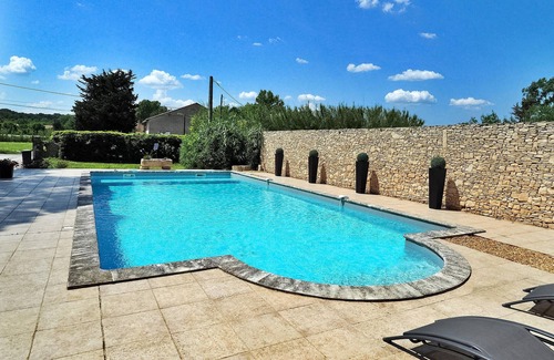 Paluds de Noves House | Gorgeous home in Noves with WiFi