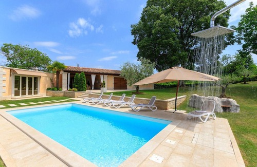 Beram House | Gorgeous home in Pazin