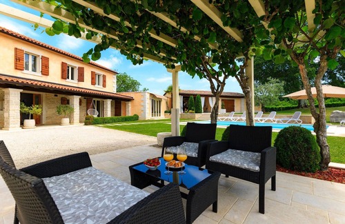 Beram House | Gorgeous home in Pazin