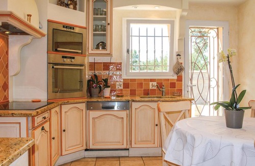 Saint-Didier House | Gorgeous home in Saint Didier
