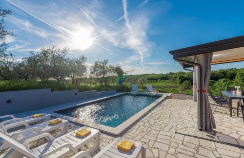 Radini House | Gorgeous home in Umag
