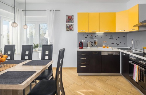 Valtura House | Gorgeous home in Valtura with WiFi