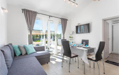 Linardici Apartment | Gorgeous Home In Zgaljici