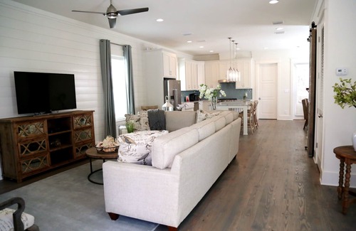 Greenway Park House | GORGEOUS Home on 30A! Six seater golf cart included!