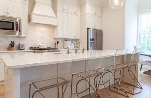 Auburn House | Gorgeous Home so close to Downtown Auburn and Auburn University!