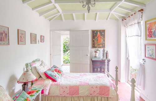 San Antonio del Tequendama Other | Gorgeous House and luscious gardens