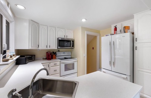 Bridgton House | Gorgeous house on Highland Lake next to Pleasant Mountain!