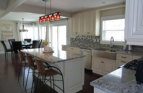 Riverside House | Gorgeous House Overlooking Lake Michigan