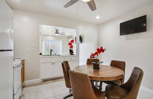 Little Woods House | Gorgeous Immaculate gated Apartment in NOLA