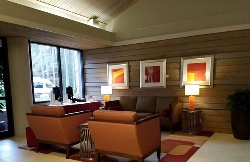 Peachtree City House | Gorgeous King Suite with Amazing Amenities! Pool