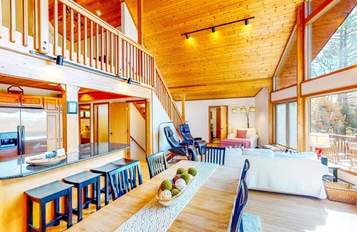 Hinsdale House | Gorgeous Lake Ashmere Home with Private Hot Tub & Lake Views, Screened Porch