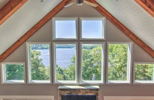 Greentown Ski Chalet | Gorgeous, Lake-Front Retreat at Lake Wallenpaupack! Perfect year-round!