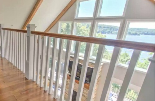 Greentown Ski Chalet | Gorgeous, Lake-Front Retreat at Lake Wallenpaupack! Perfect year-round!