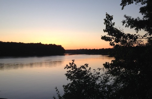 Holcombe Cabin | Gorgeous Lake Home with a Pontoon Available for rent