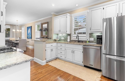 Lake Oconee Cottage | Gorgeous Lakefront Cottage at Reynolds Lake Oconee in highly desired Marina Cove