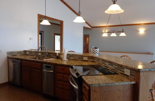 Afton House | Gorgeous large home on waterfront property! Boating, fishing, golf, leisure!