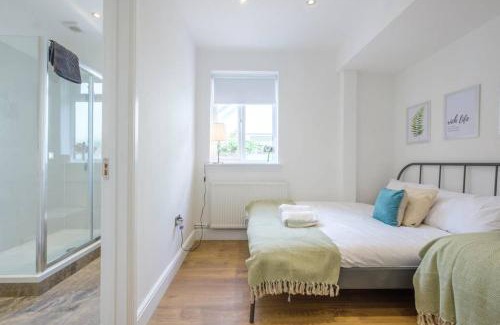 New Forest District Ski Chalet | Gorgeous Luxury Chalet, New Forest & Coast &