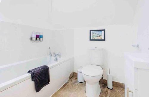 New Forest District Ski Chalet | Gorgeous Luxury Chalet, New Forest & Coast &