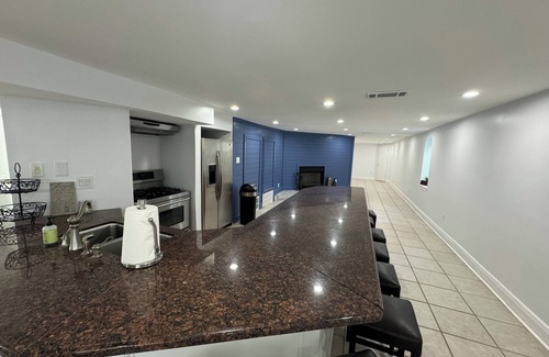 Broadmoor House | Gorgeous mansion on historic South Claiborne Avenue in Uptown New Orleans! n