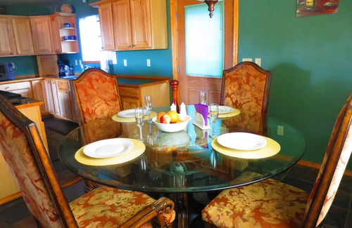 Colorado Springs Ski Chalet | GORGEOUS MOUNTAIN RETREAT WITH PANORAMIC VIEWS, PIKES PEAK NATIONAL FOREST