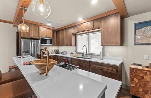 Moscow Condo | Gorgeous NEW Trapp Villa: Mountain View, Pool&More