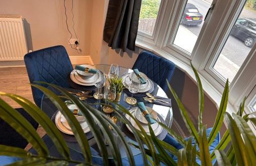 London Borough of Ealing Apartment | Gorgeous North London apartment
