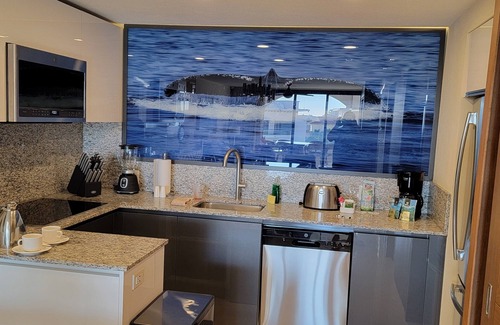 Zona Hotelera Resort | Gorgeous Oceanfront, Christmas in Cabo, family friendly, luxury spa & resort