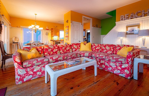 Emerald Isle Cottage | Gorgeous Ocean Front Beach Cottage!
