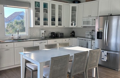 Bald Head Island Villa | Gorgeous Ocean Views, Updated Well Equipted Villa