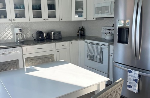 Bald Head Island Villa | Gorgeous Ocean Views, Updated Well Equipted Villa