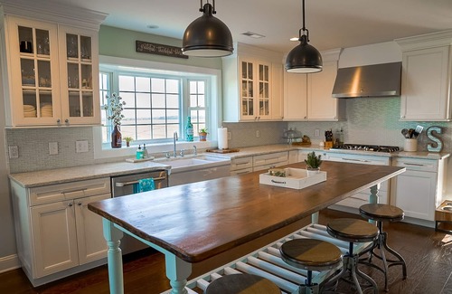 Milford House | Gorgeous pano views, Beach Front Access and hot tub! Your peaceful escape!