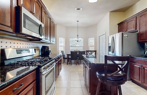 Ono Island House | Gorgeous pet friendly coastal home with plenty of space and easy beach access