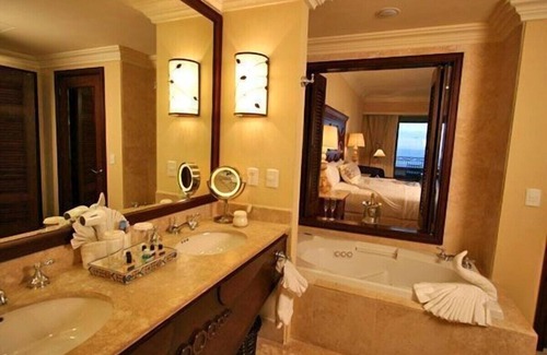 Paraiso Escondido Resort | Gorgeous Presidential Suite, Pueblo Bonito Sunset Beach, Nov 1st-Nov 8th, 2023